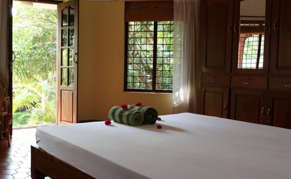 Amrutham Ayurvedic Village Resort Kovalam Rum bild